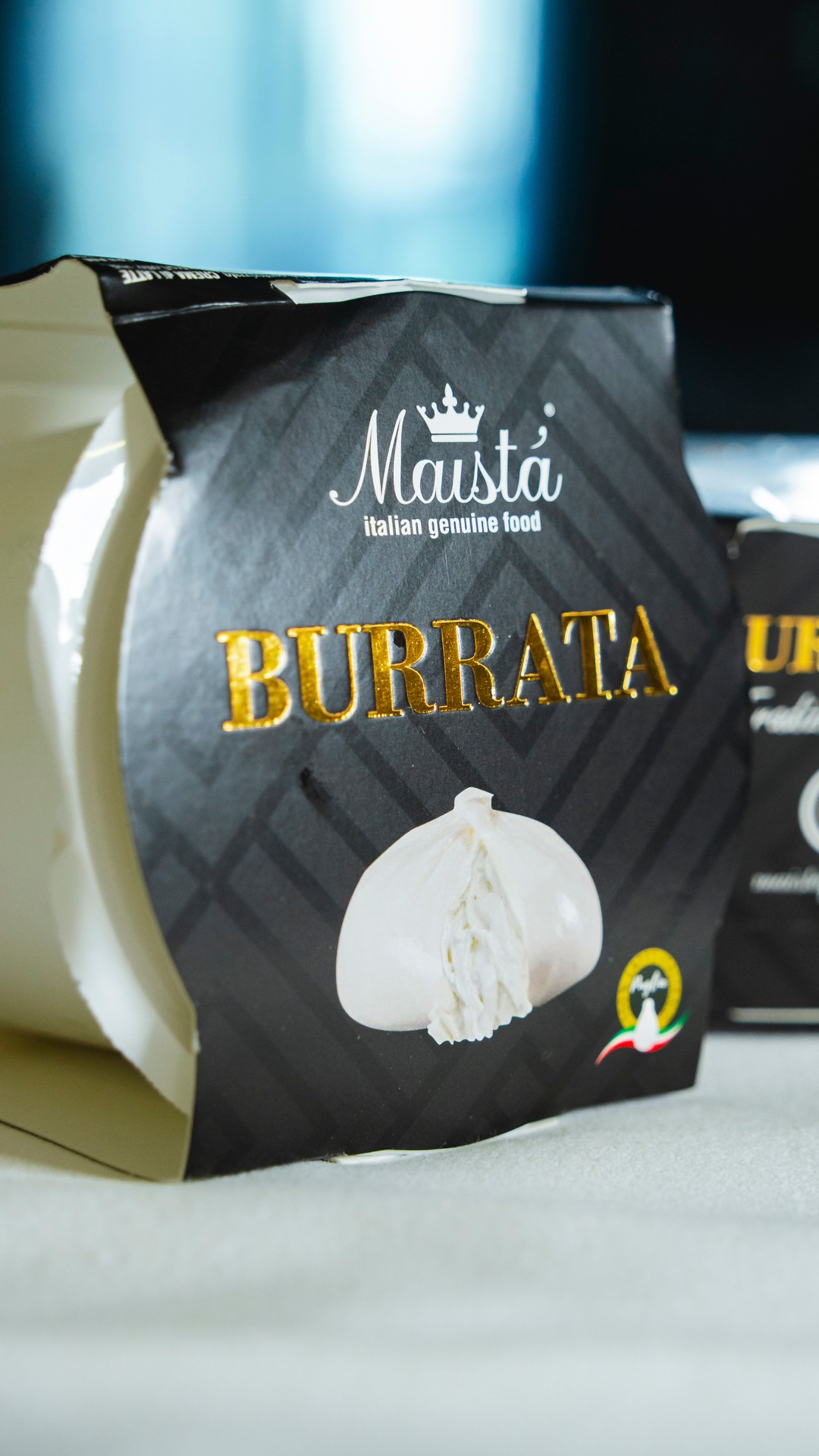 La burrata non ha bisogno di presentazioni. 🤍✨

Cremosa, delicata e autentica: un ingrediente che riesce sempre a portare equilibrio, eleganza e carattere in ogni creazione italiana.

📍 E’cco Restaurant, Baar
📩 Info e ordini: orders@maistafood.ch | info@maistafood.ch

#MaistàFood #ItalianFoodExperience #MadeInItaly #FoodArt #SwissFoodService